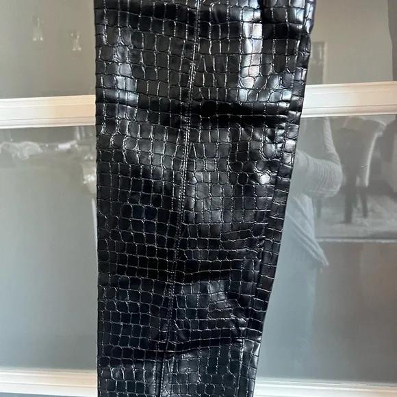 Zara Faux croc leather pants - Picture 4 of 4